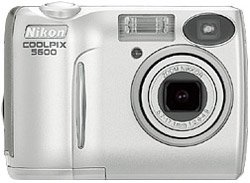   Nikon CoolPix 5600